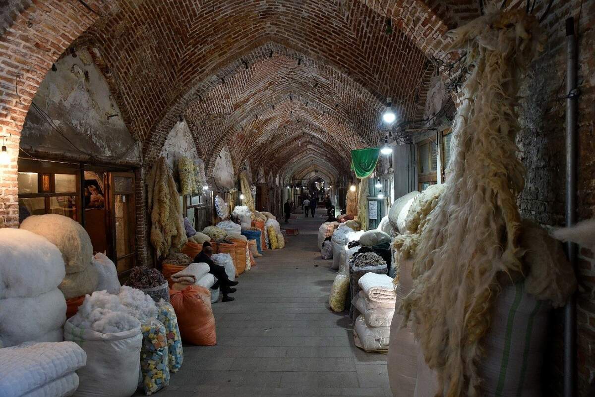Einkaufspassage im Iran, Tabritz, mit dem Boxer auf Reise